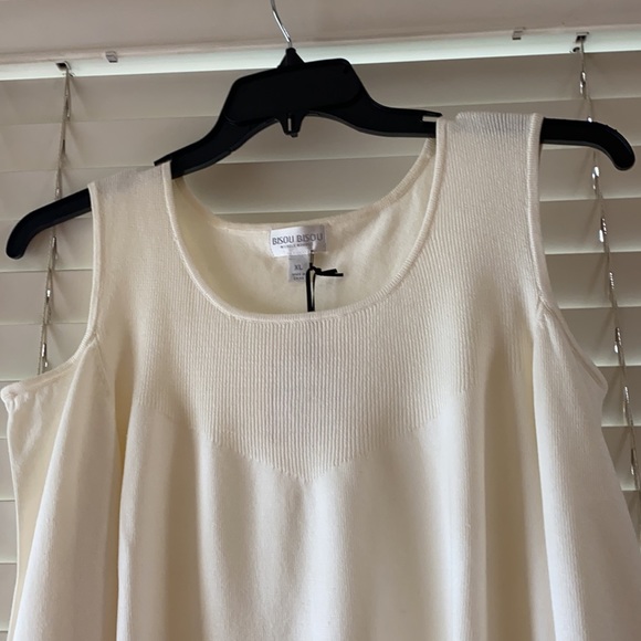 Bisou Bisou Cold Shoulder Cream Sweater - Picture 3 of 13